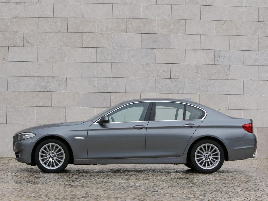  BMW 535i Sedan 2010 года  (фото 4 из 16)